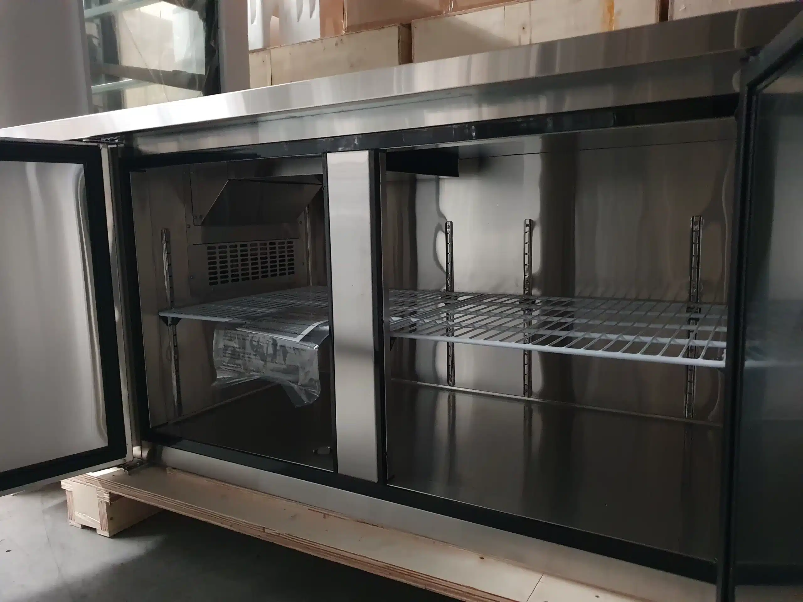Commercial Under Bench Storage Freezers - Two Door Under Counter Freezer -1500W - Wheels / Legs - Image 4